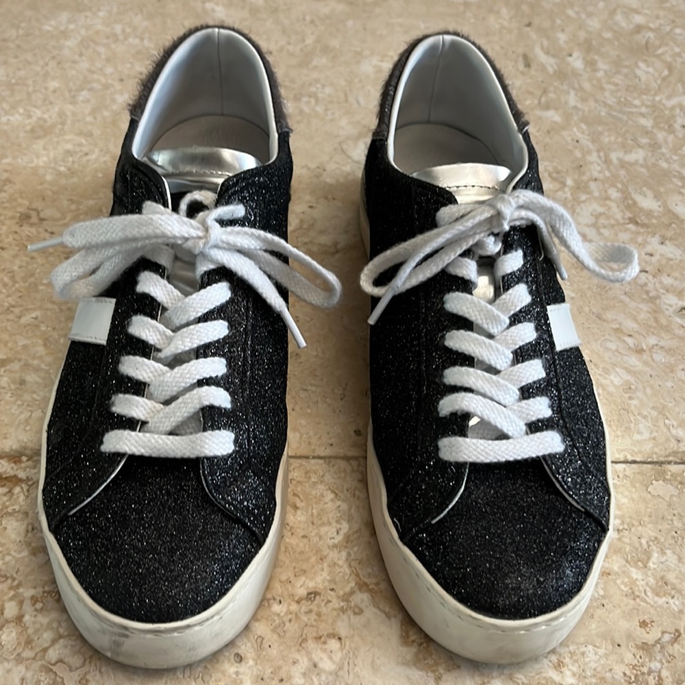 Woman D.A.T.E black sneakers SZ 7/38 EU